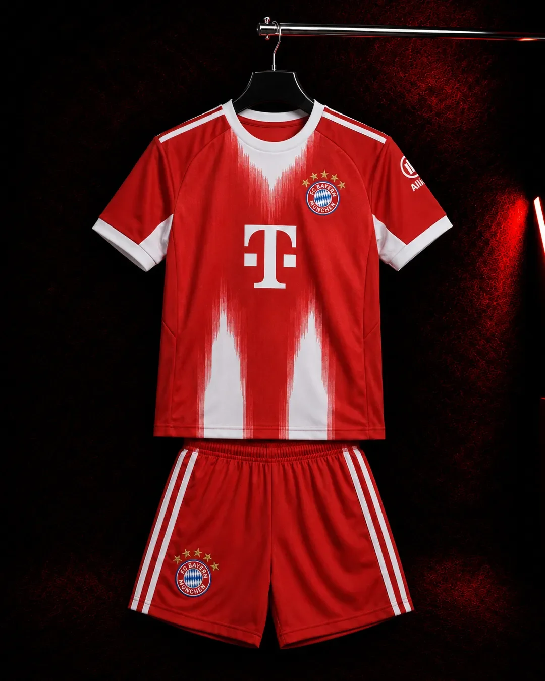 Dječji Bayern München komplet – crveno-bijeli model